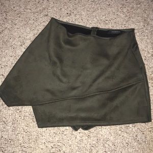 Women’s envelope skort